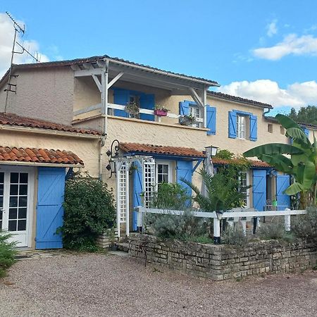 לינה וארוחת בוקר Verteuil-sur-Charente A La Paloma מראה חיצוני תמונה